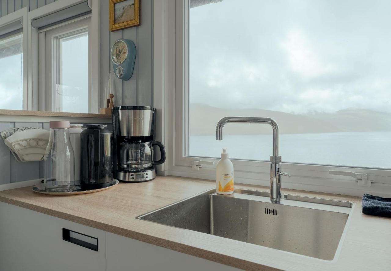 Cozy 2-Bedroom House With A Fantastic View Leynar Экстерьер фото