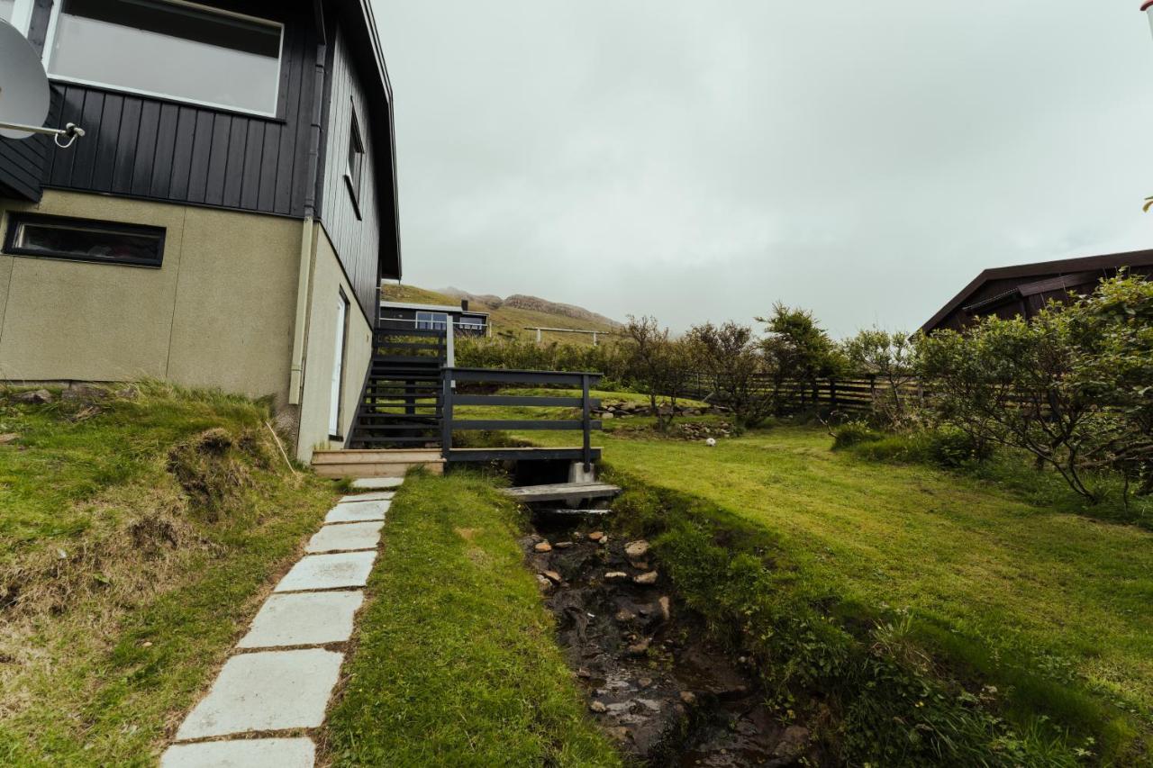 Cozy 2-Bedroom House With A Fantastic View Leynar Экстерьер фото